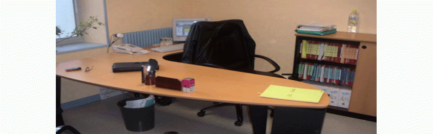 Bureau parfaitement rangé et classement impeccable après la mise en place de TRAPEC